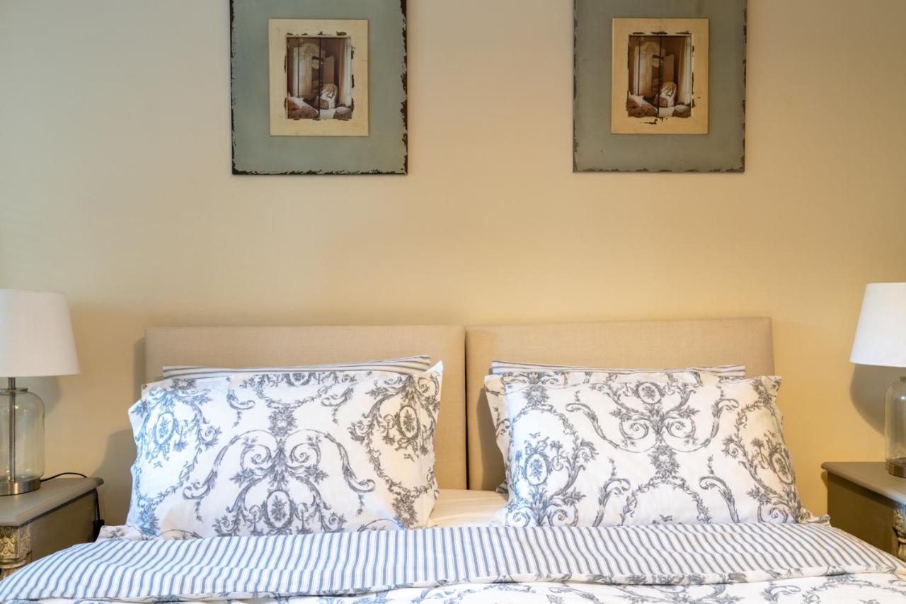 Buff Lodge Tackley Экстерьер фото